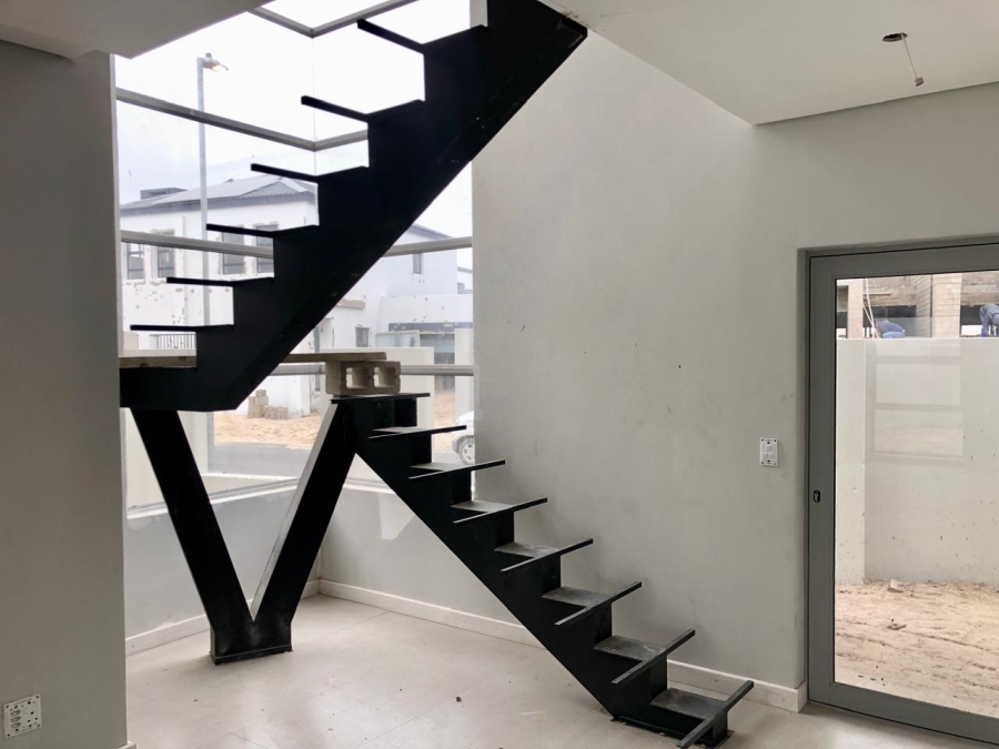 4 Bedroom Property for Sale in Sandown Western Cape